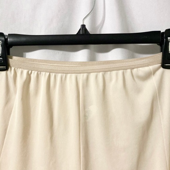 Vanity Fair Women's M Vintage Beige Satin Half Slip - Picture 5 of 8